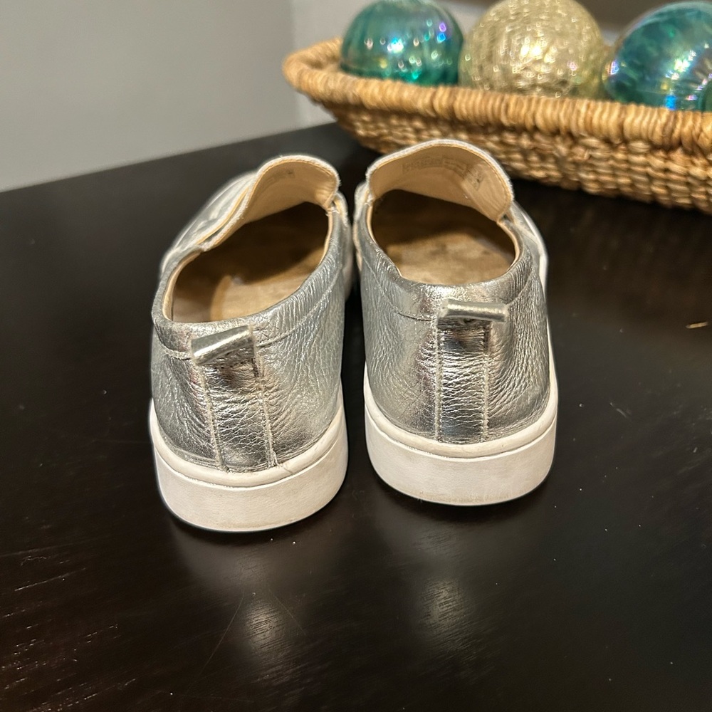 Vionic Uptown Penny Loafer Silver Metallic Leather Comfort Shoes Size 8 - Picture 8 of 10